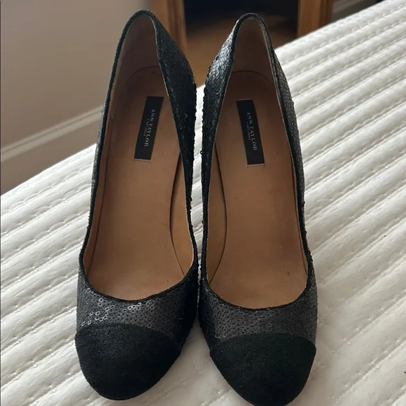 Ann Taylor Shoes Ann Taylor Black Sequin Black Cloth Toe Heels